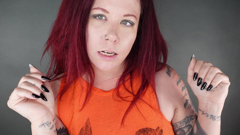 Deanna deadly: förstapersonsvy Halloween kittlar till orgasm med långa skarpa svarta naglar...