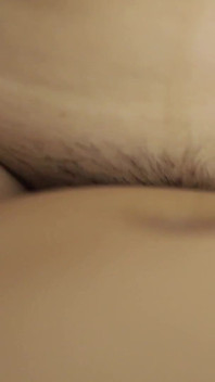 La moglie indossa super sexy lingerie di raso, in Entot Fino a quando è soddisfatta