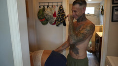 Riley Ransom: Dakota Marr застряла, затем трахнули