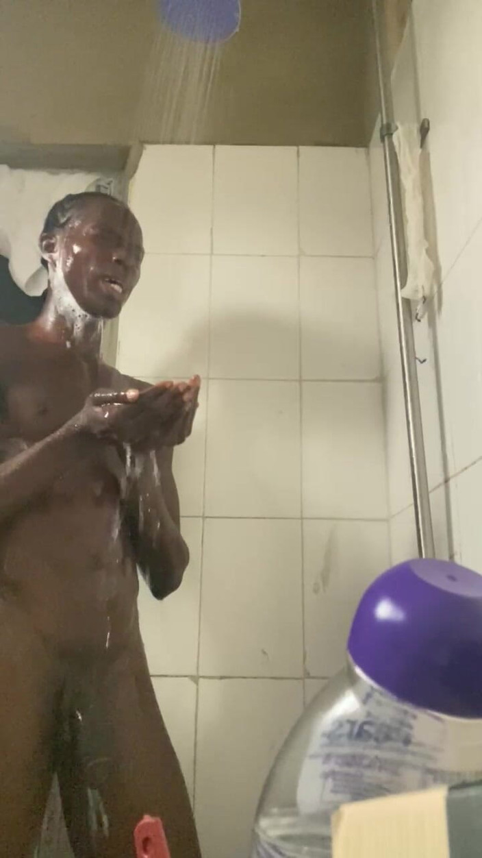 Black shooterr: Душ і твінлінг