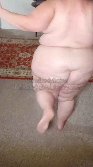 TheLadyBaine: SSBBW Naked Sweaty Workout #1