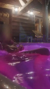Anal Fuck and Orgasm in the Jacuzzi