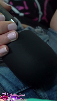 Wrestling Slut Vibrates Her Clit