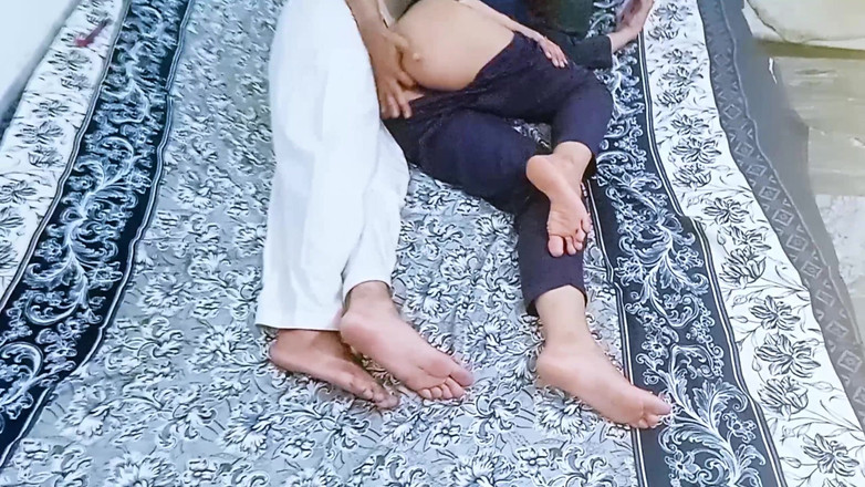 SuperIndian456: Gadis imut india pertama kali sama gadis desa india