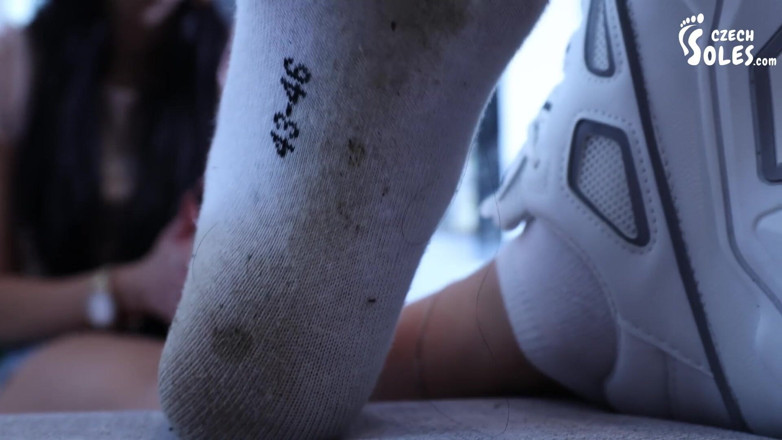 Czech Soles - foot fetish content: 냄새 나는 체육관 발과 양말 JOI