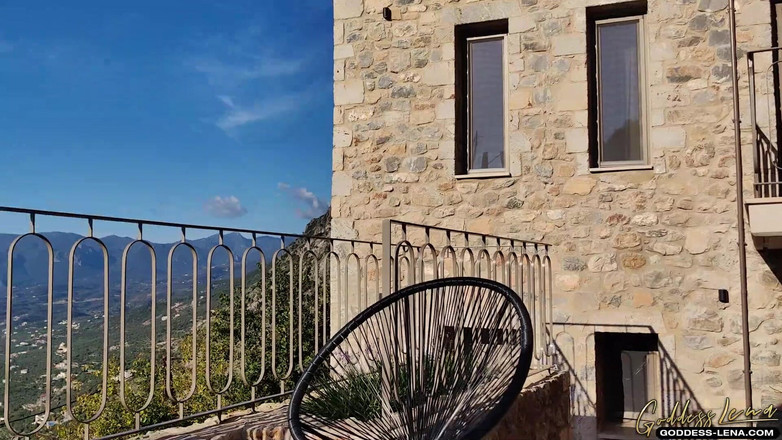 Goddess Lena: İlahi Duman Sisleri - Hakimiyetin Ayakları