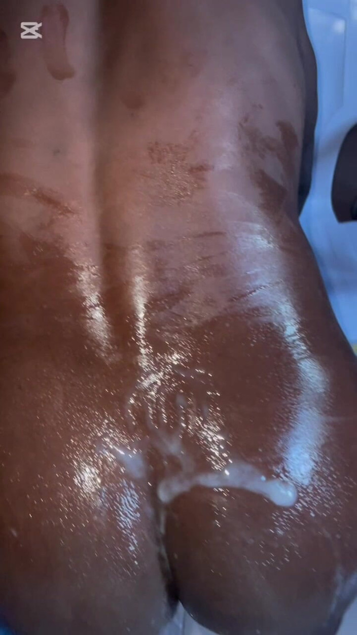 IronAsgard: İki oyun sikişi oynayabilir