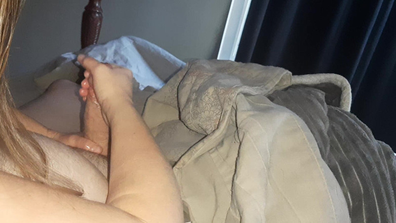 Silky Johnson: Handjob While Playing in Bed