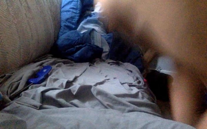 Yellowbunni: Edging My Dick