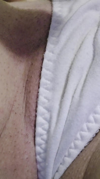 Azgın Orta Yaşlı Seksi Kadın Külotla Vibratörün Tadını Çıkarıyor...