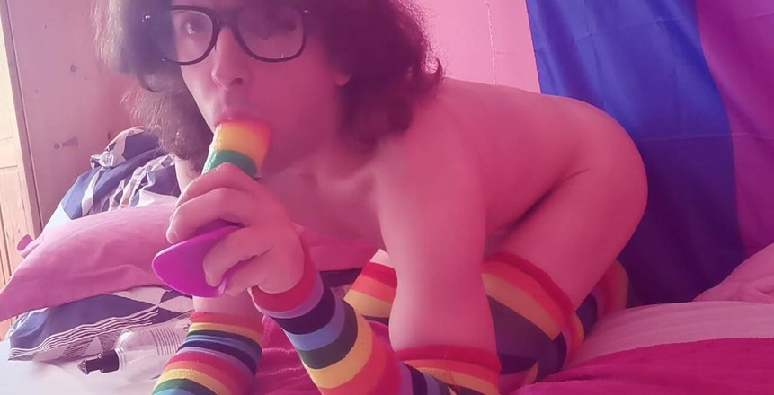 Rainbow Femboy: Любые поклонники из задницы в рот