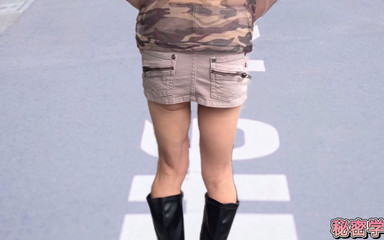 SecretGakuen: Mini Etekli Botlarla Mastürbasyon Yapıyorum secretgakuen