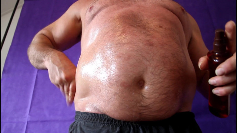 Gaybear1966: Big gay bear step daddy hunk muscle bear workout and...