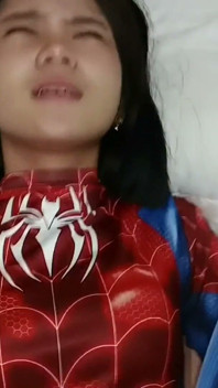 Wanneer Heroes botsen - Peter Fucker neukte Spidergirl
