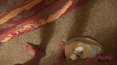 ATK Girlfriends: 赤ん坊は柔らかい足コキを与えた後に犯される