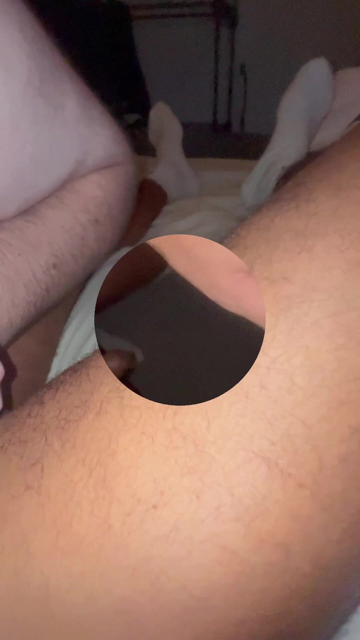 Hot dick in your ass: डैडी ने अपने सौतेले बेटे की जोरदार चुदाई की जबकि उसका बॉयफ्रेंड वीडियोगेम खेल रहा है