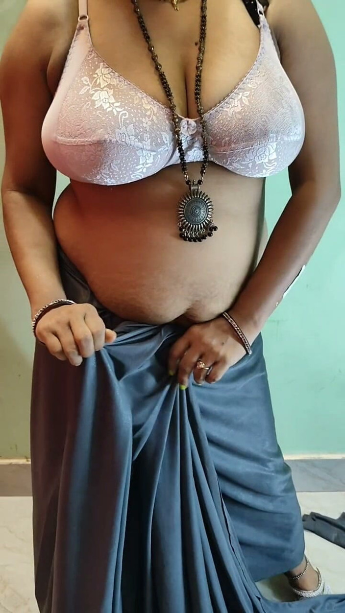 Kavita suman: Indian Wife Cuckold Story and Masturbated