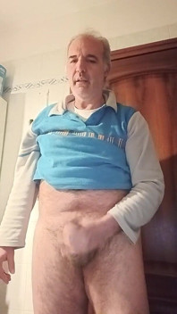A Wank in My Bathroom Before Going to Sleep!