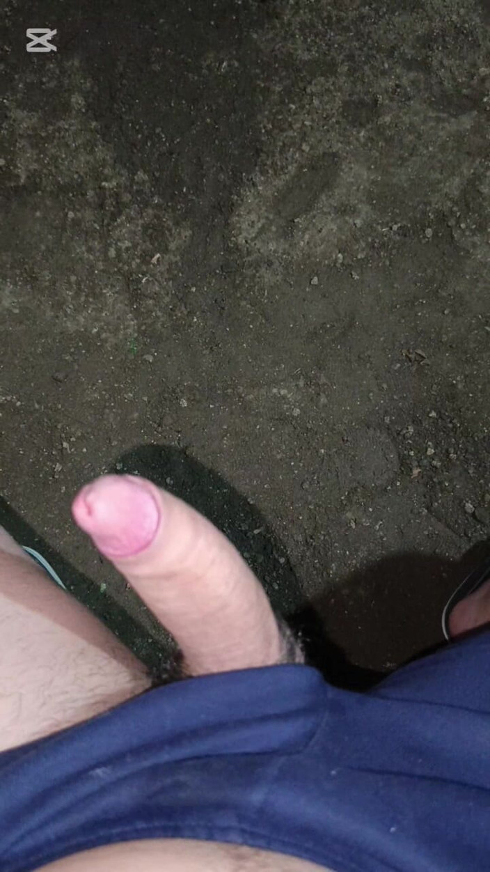 charlessteel: Na zewnątrz w nocy i gorący wytrysk