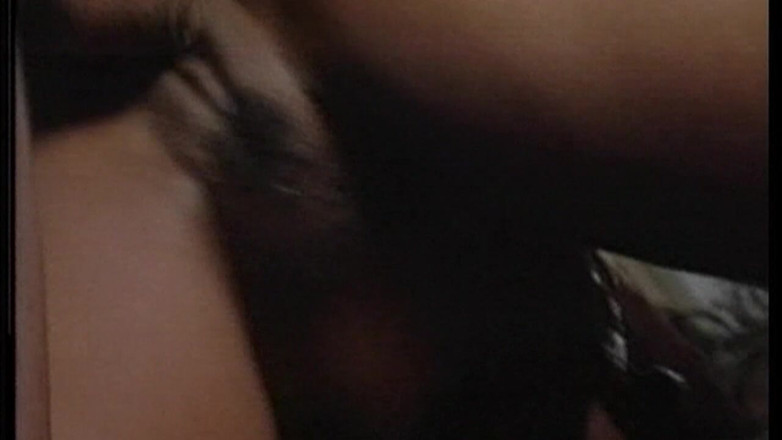 THAGSON 18+: Azgın orta yaşlı seksi kadın patlamalı orgazm için damlayan amını...
