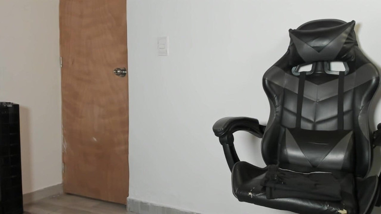 Leo J: ラティーナのミッショナリーにおけるディルド挿入