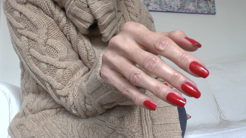 Lady Victoria Valente: Poczuj mój paznokci na klatce piersiowej, drapanie, Lady Victoria Valente