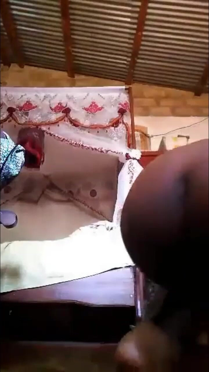 Kakazo shop: Černá žena s ní