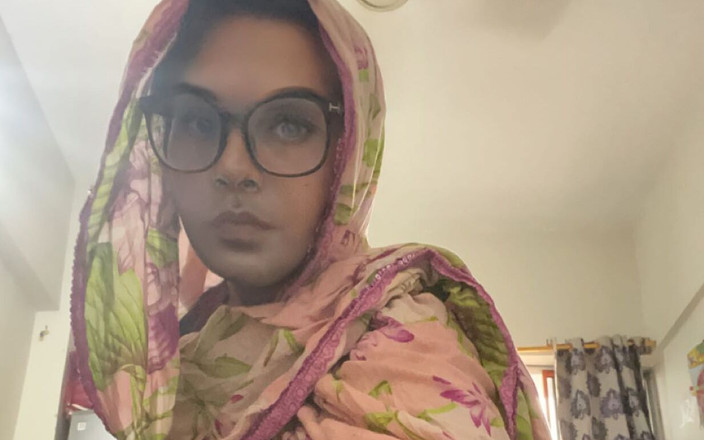 Apple00001: Kadın kılıklı çarşamba rutini