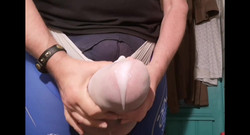 Monster_Meat_: Čím větší, tím lepší?