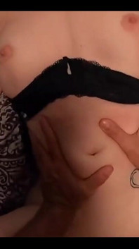 Sudut pandangan pertama mubaligh dengan creampie