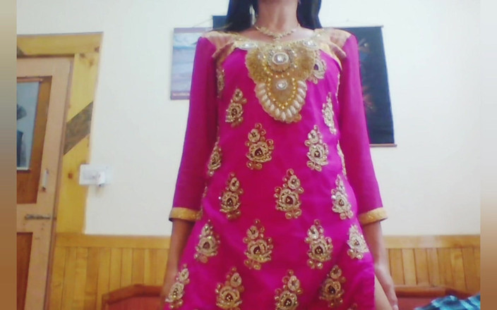 Bolly Karma: Krásná MILFka se svým bbc nevlastním bratrem