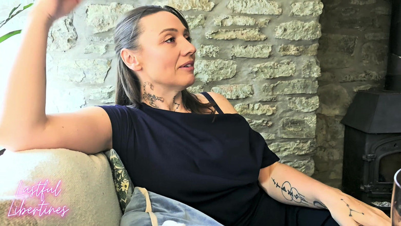 Lustful Libertines: Vợ tôi sẽ không đụ tôi nhưng chị kế của cô ấy...