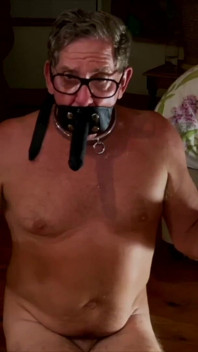 Dominatrix meesteres April - haal de pik uit me - Staaiotr