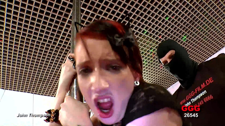 CASTING GIRLS want to FUCK: Ggg John Thompson - zrzka Kotě Linda Lush si užívá poprvé...