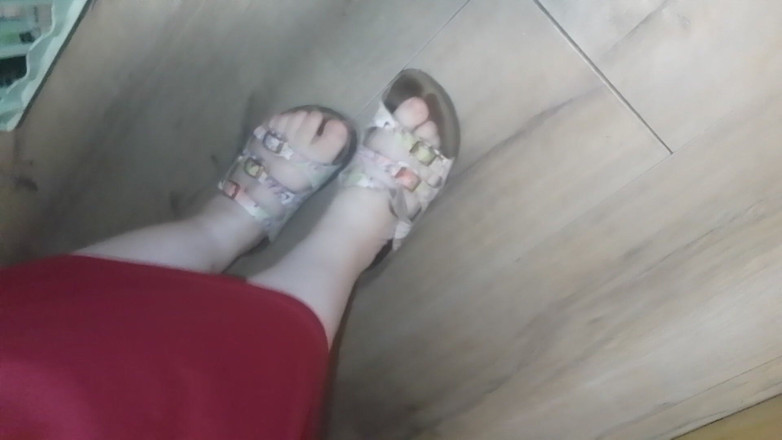 tammara big: 磨损的Birkenstock鞋子