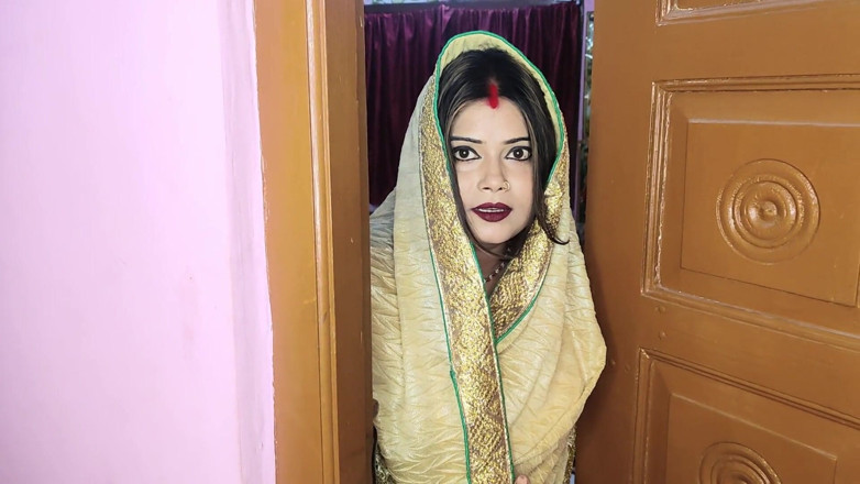 Horny Rose: makaan maalik kirae ke lie navvivaahit bhaabhi ko chodta hai