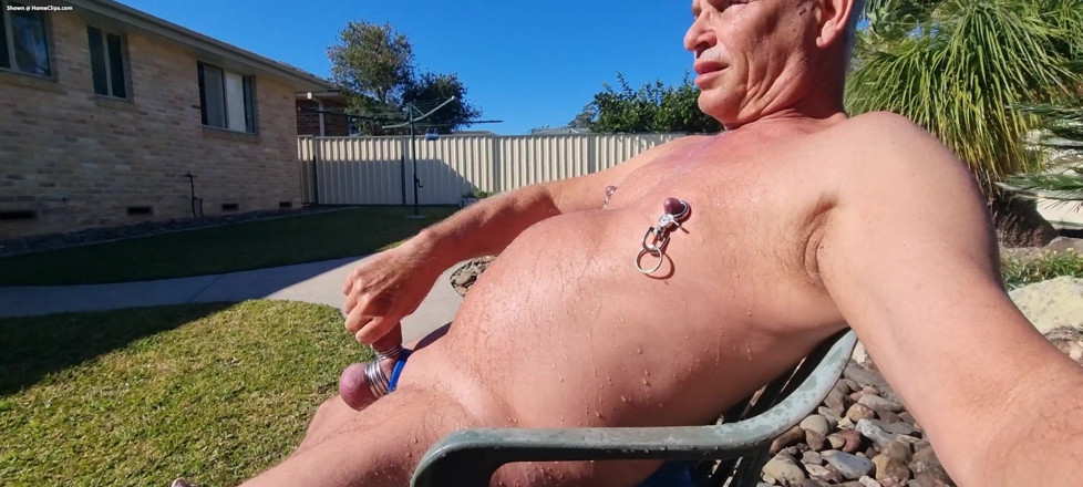 yogiyumyum: Piss on Myself in the Back Yard