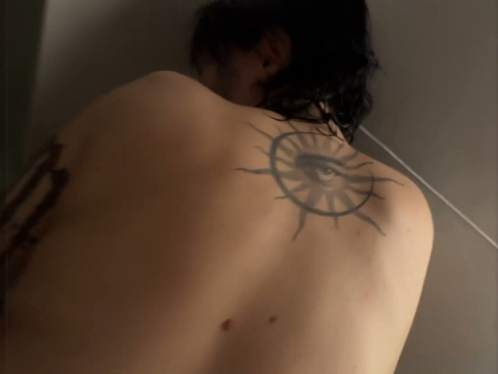 The_Last_Of_Emo: POV: Você convocou uma garota emo no seu banheiro e...