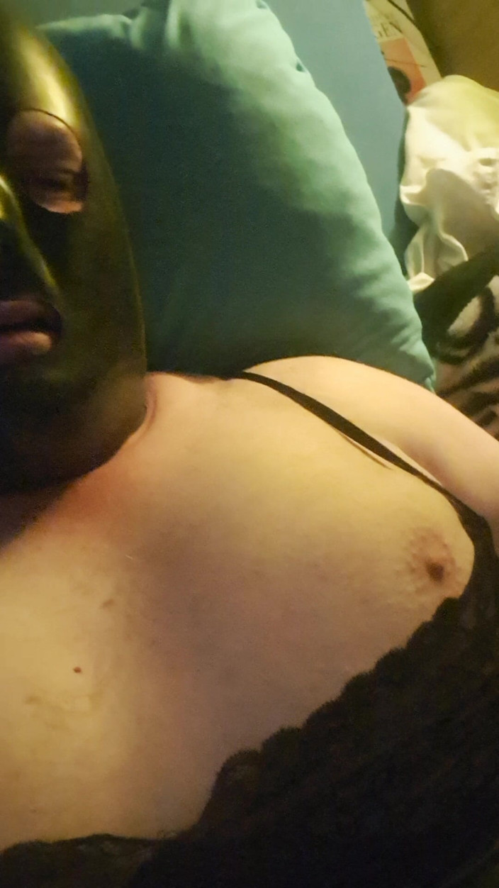 Fickspecht: En Stygg Sissy-slampa...