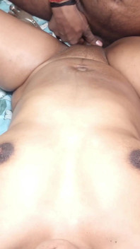 Mallu Bhabhi si fa scopare la figa dal servo Ramu