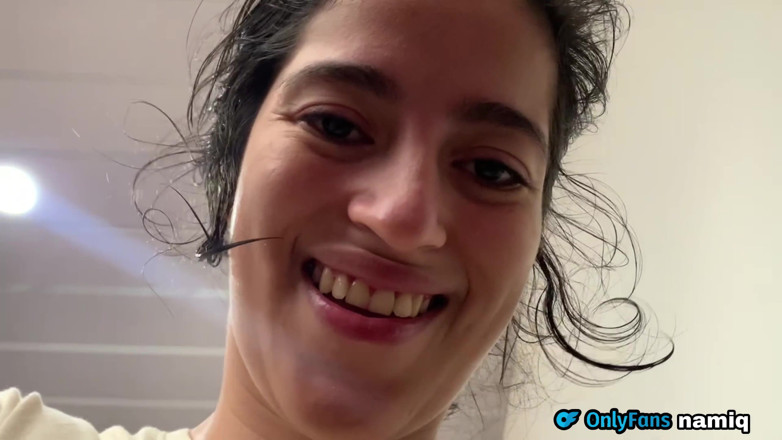 NamiQsein: La sorellastra arrapata cavalca il mio cazzo!!