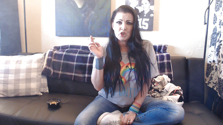 Abby Anna: Beffeggiando l'amante fumato ossessionato