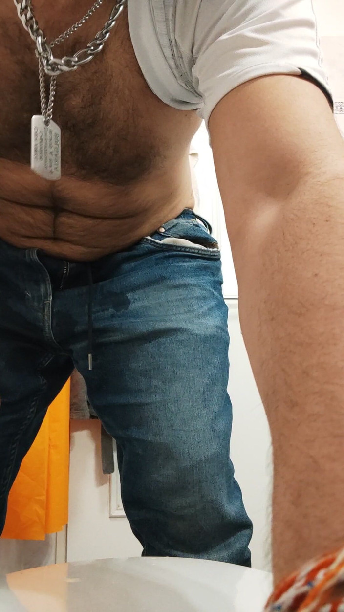 SmokedAlloy2: Dirty, Smelly, Playing on Wc and Jeans Pissing