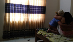 Aria Mia: Pierdol mnie, kiedy naprawiałem zasłony w oknie