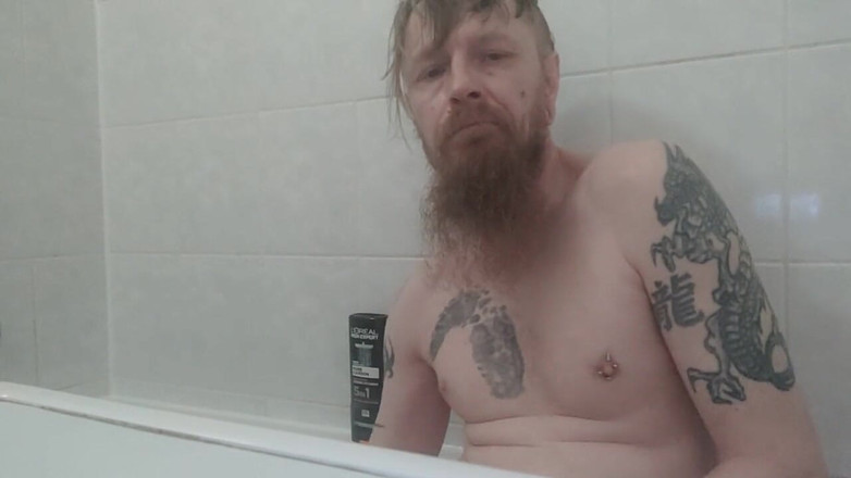 s_s_l: Cạo lông bi và đít của tôi, bơm dương vật, thủ...