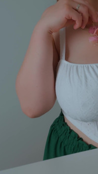 아침에 가장 먼저 자위하는 우아한 밀프의 거대한 젖탱이, 아름다운 PAWG 마누라