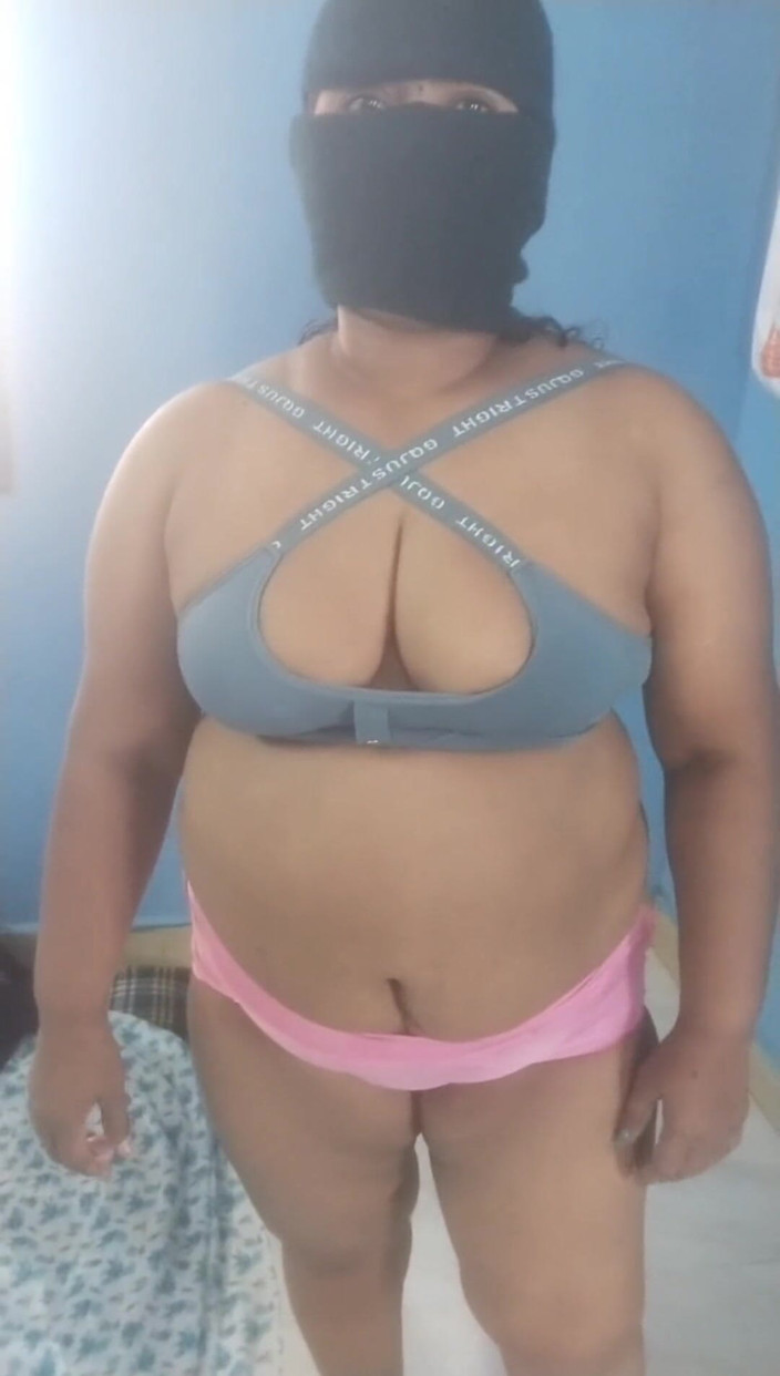 Tamil lesbian: Tamil Athai Stepaunty Hot Sex with Stepbrother in Law