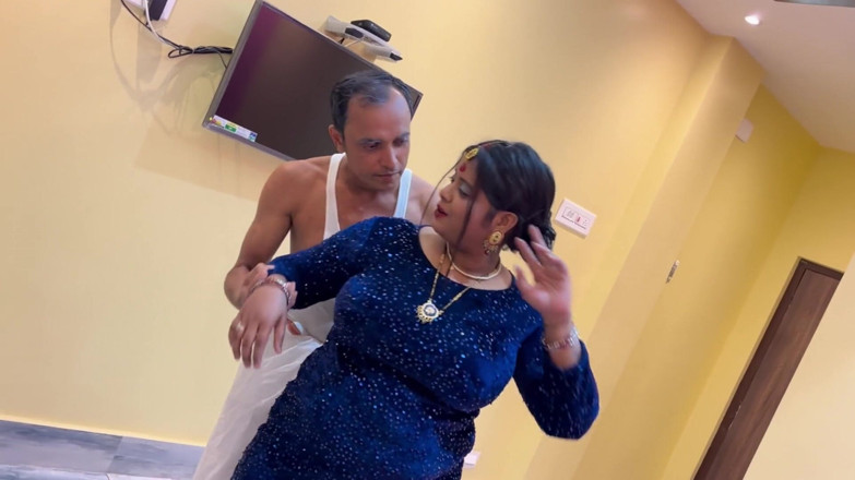 MrsEntertainer: O trabalho oral da indiana sexy não foi apreciado pelo...