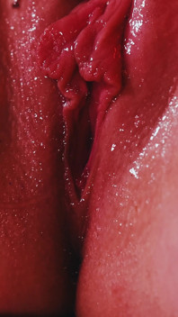 Ponte et orgasme avec squirt, humidité extrême