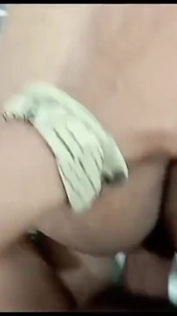 Desi bhabhi danza e scopa jija sali hindi mms